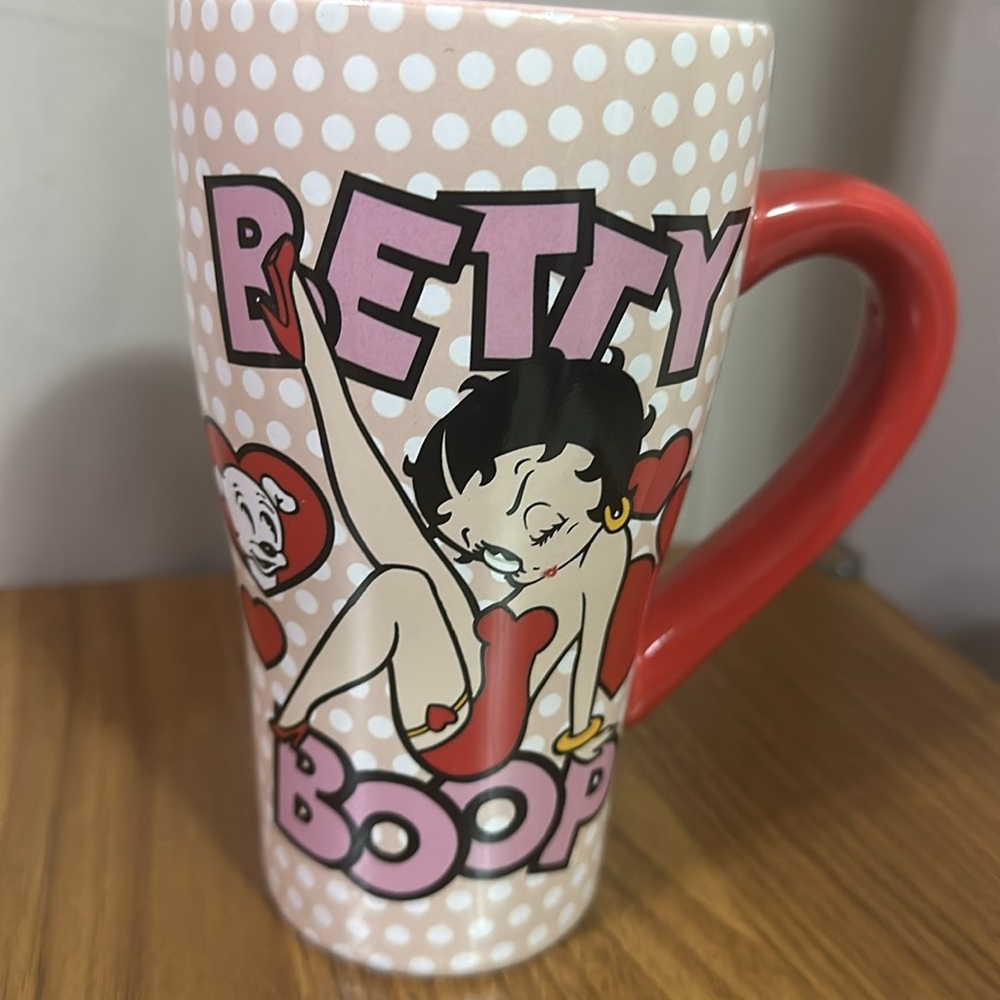 BETTY BOOP AND PUDGY 6” mug